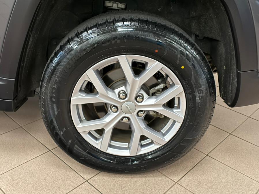 2022 Jeep Grand Cherokee Limited 4x4 photo