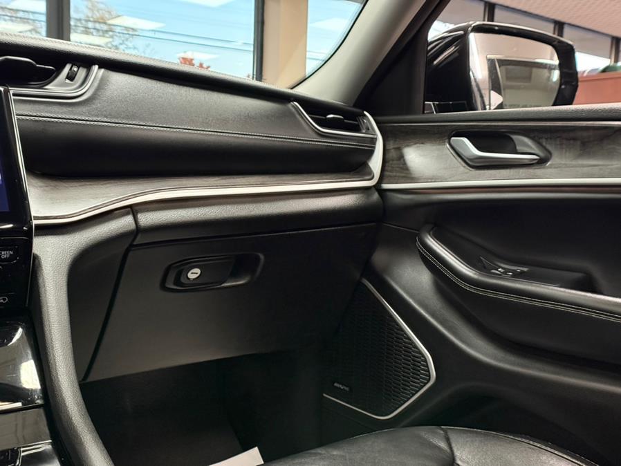 2022 Jeep Grand Cherokee Limited 4x4 photo