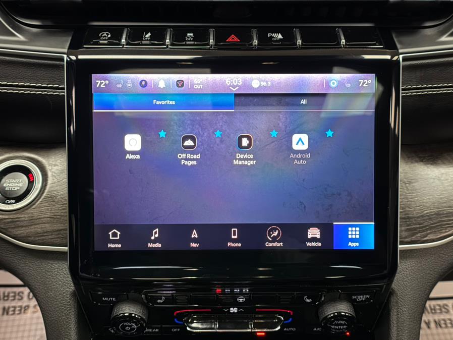 2022 Jeep Grand Cherokee Limited 4x4 photo
