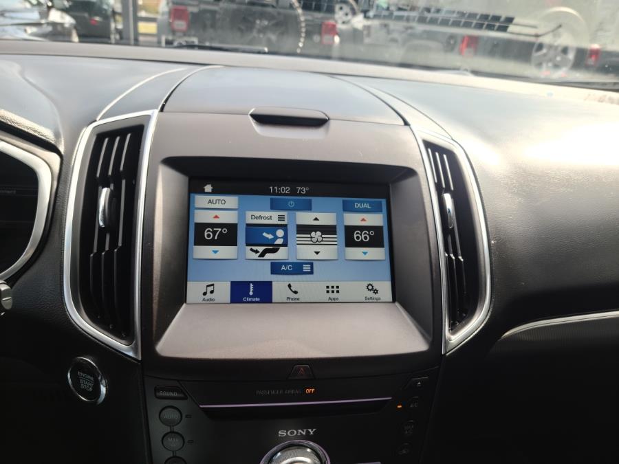 2018 Ford Edge Titanium FWD photo