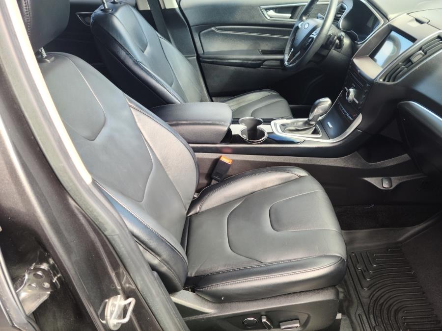 2018 Ford Edge Titanium FWD photo
