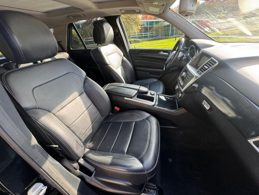 2014 Mercedes-Benz M-Class ML350 4MATIC photo