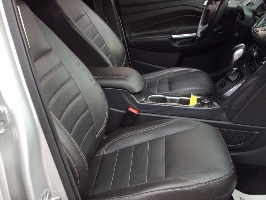 2015 Ford Escape 4WD 4dr Titanium photo