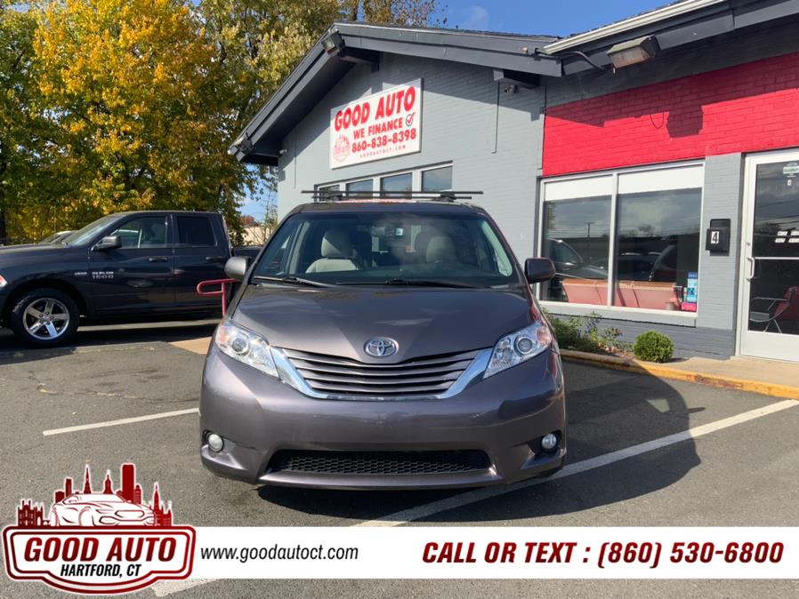 2016 Toyota Sienna 5dr 7-Pass Van XLE AWD (Natl) photo