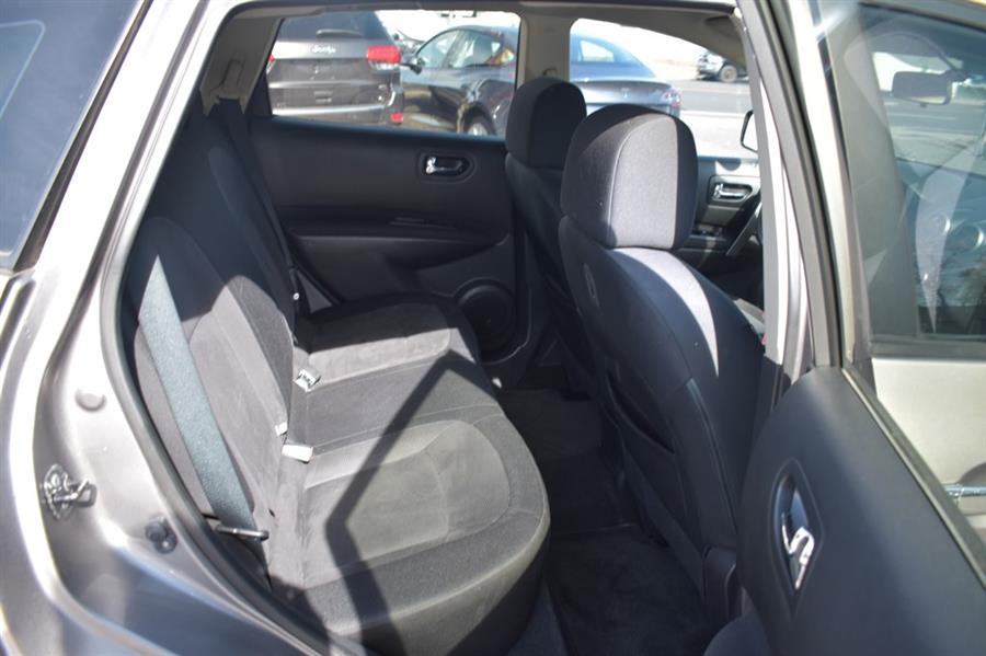 2011 Nissan Rogue S photo