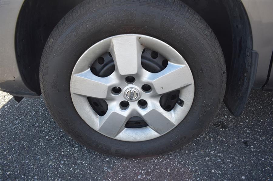 2011 Nissan Rogue S photo