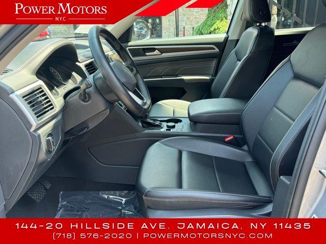 2021 Volkswagen Atlas 3.6L V6 SE w/Technology photo