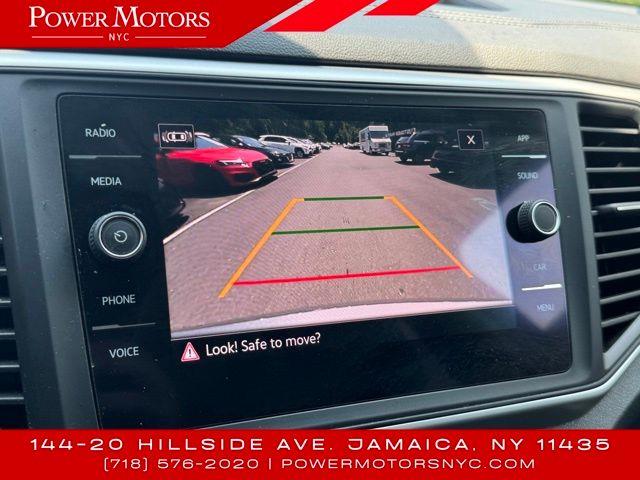 2021 Volkswagen Atlas 3.6L V6 SE w/Technology photo