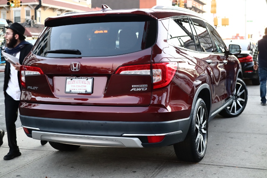 2022 Honda Pilot Touring 7-Passenger AWD photo