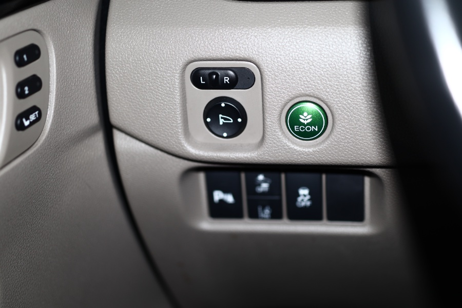 2022 Honda Pilot Touring 7-Passenger AWD photo