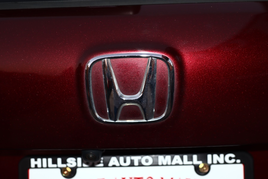 2022 Honda Pilot Touring 7-Passenger AWD photo