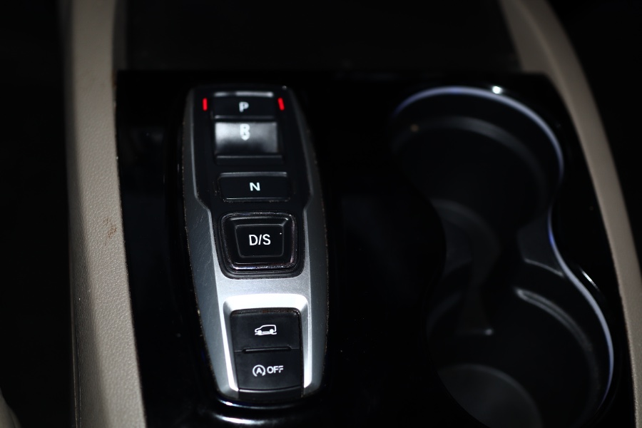 2022 Honda Pilot Touring 7-Passenger AWD photo