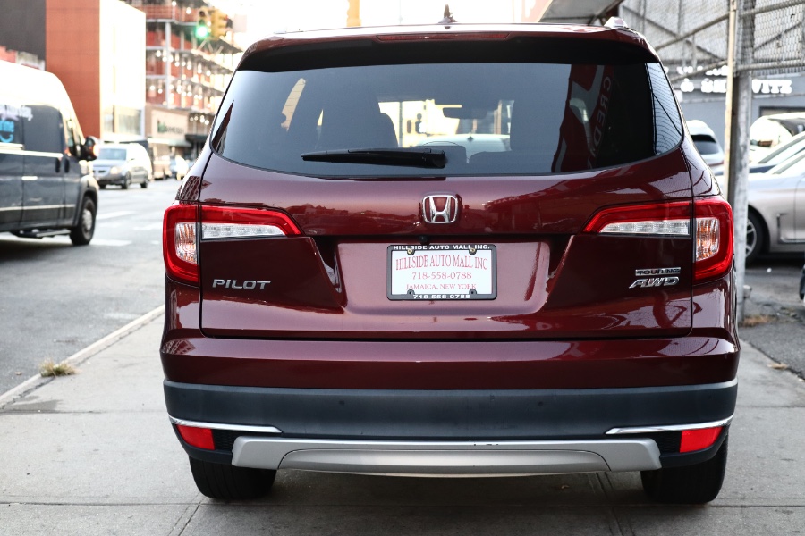 2022 Honda Pilot Touring 7-Passenger AWD photo