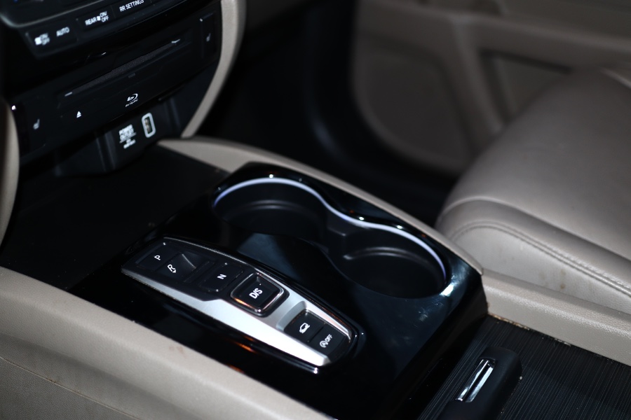 2022 Honda Pilot Touring 7-Passenger AWD photo
