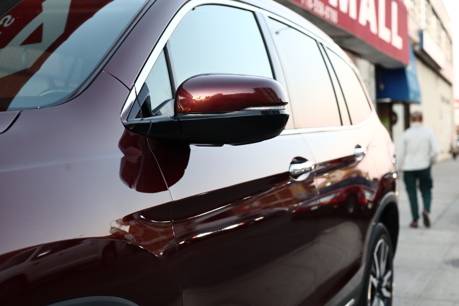 2022 Honda Pilot Touring 7-Passenger AWD photo