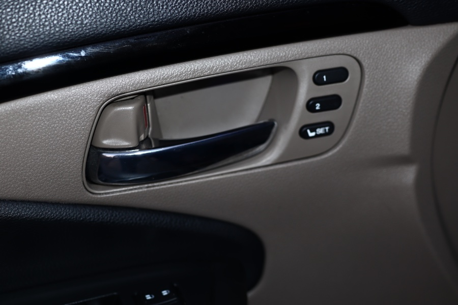2022 Honda Pilot Touring 7-Passenger AWD photo