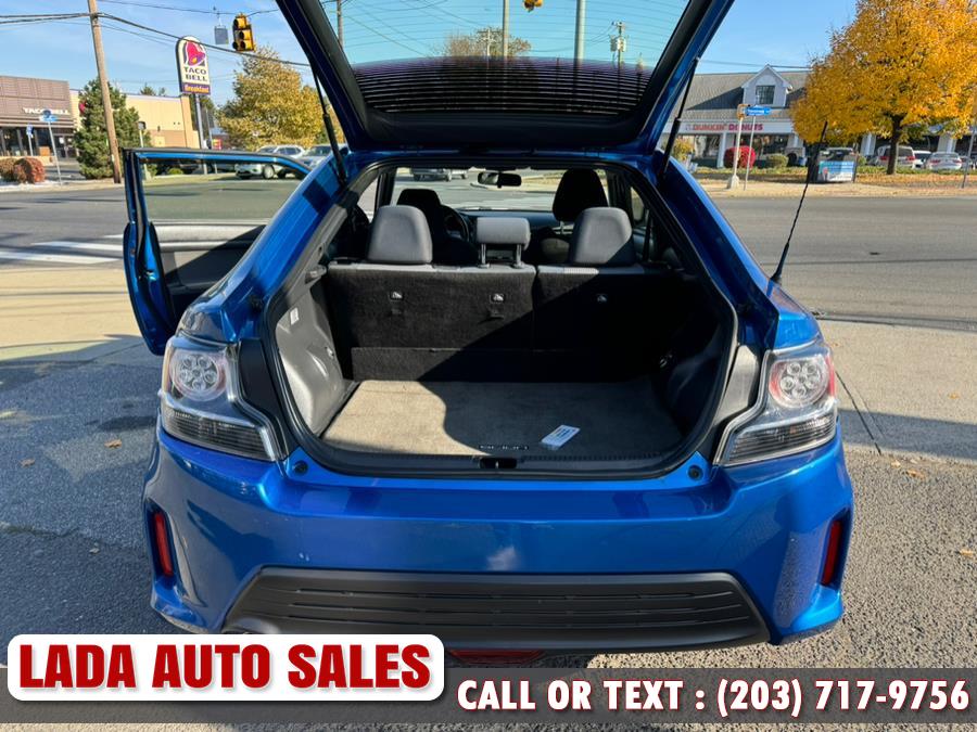 2016 Scion tC 2dr HB Auto (Natl) photo