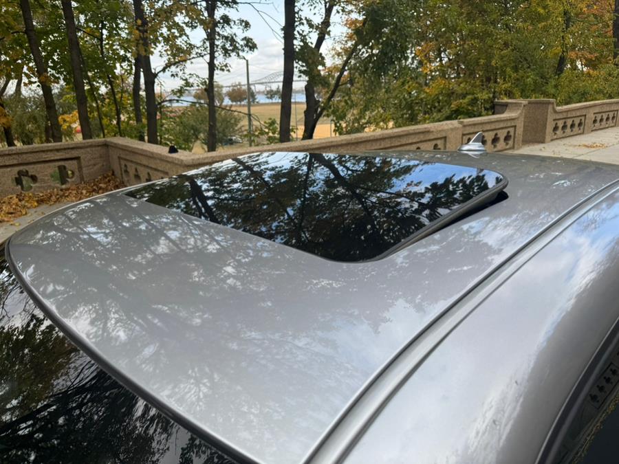 2016 Dodge Challenger 2dr Cpe SXT photo