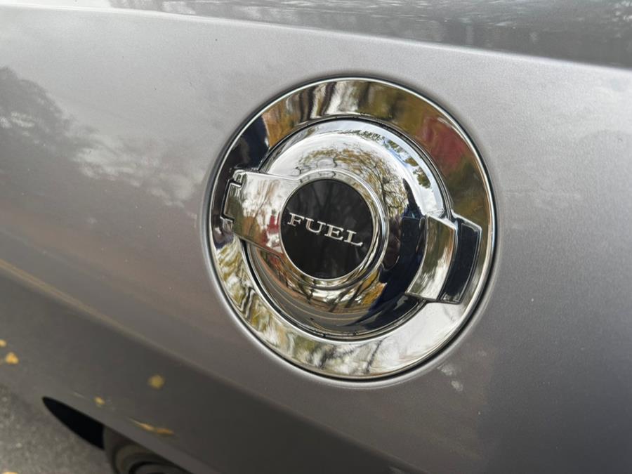 2016 Dodge Challenger 2dr Cpe SXT photo