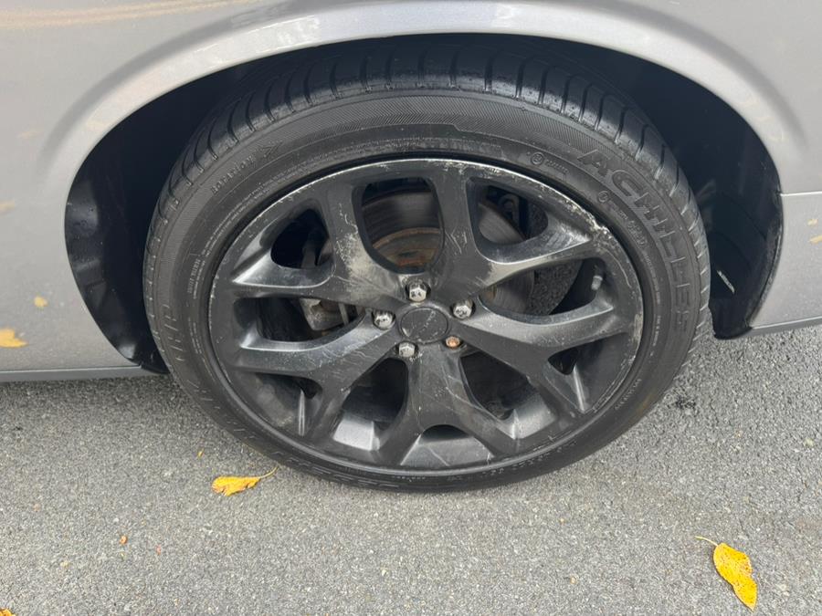 2016 Dodge Challenger 2dr Cpe SXT photo