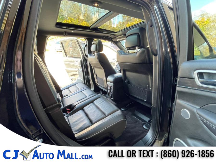 2019 Jeep Grand Cherokee Overland 4x4 photo