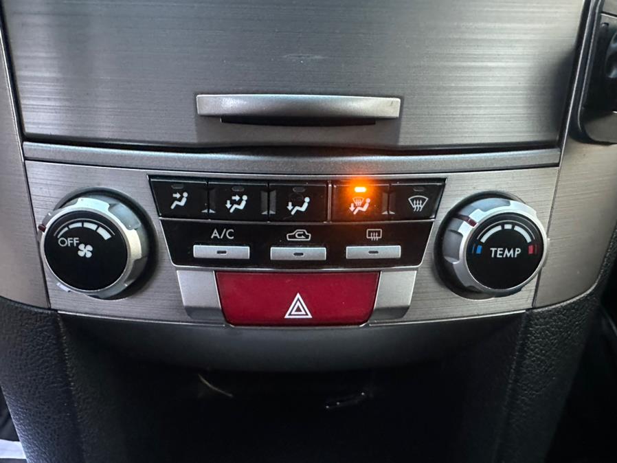2012 Subaru Outback 2.5i Premium photo