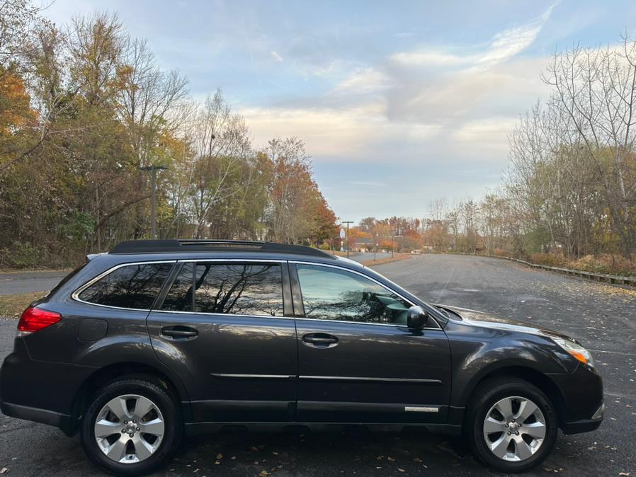 2012 Subaru Outback 2.5i Premium photo