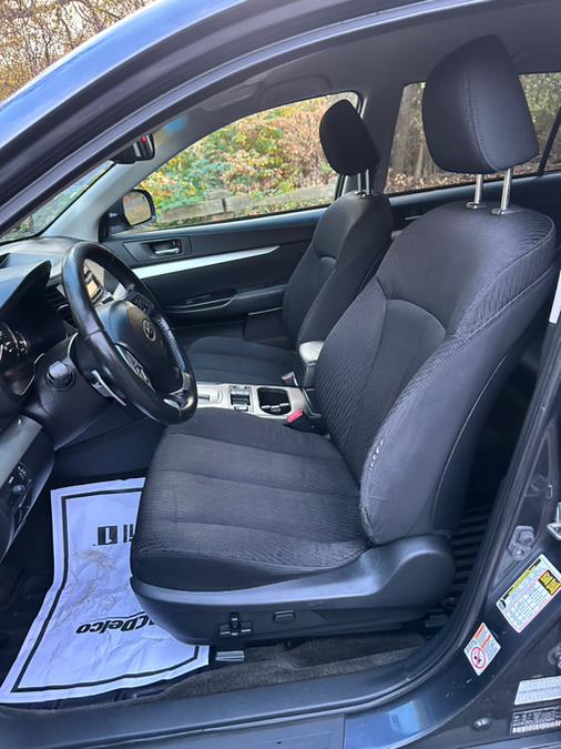 2012 Subaru Outback 2.5i Premium photo