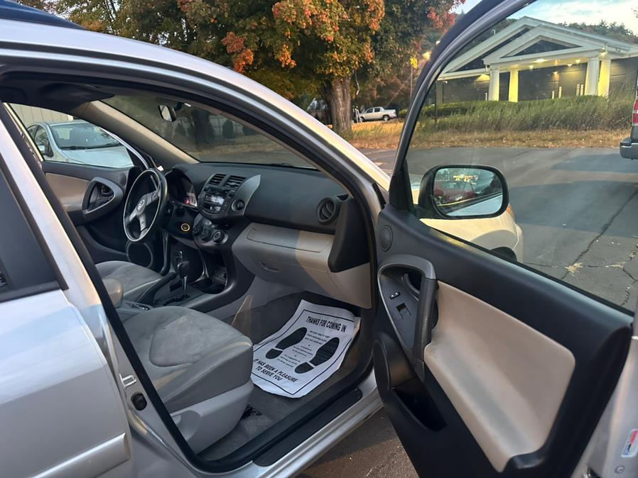 2010 Toyota RAV4 photo