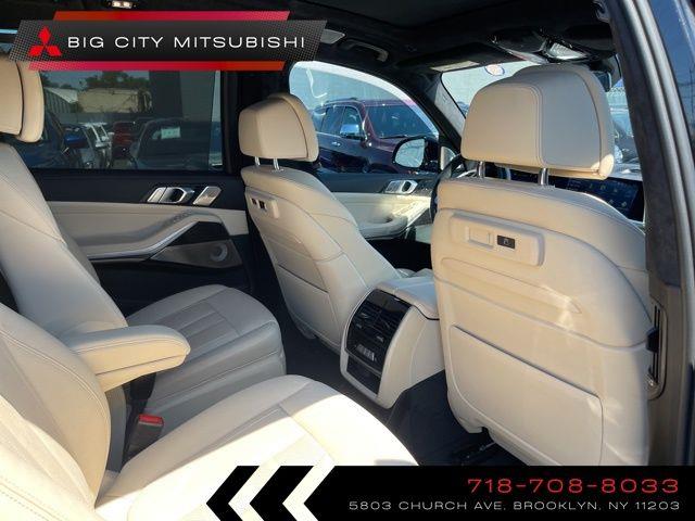 2021 BMW X7 M50i photo
