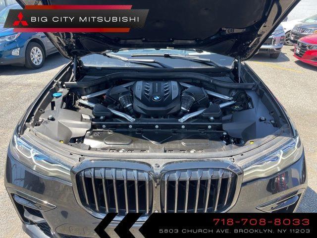 2021 BMW X7 M50i photo