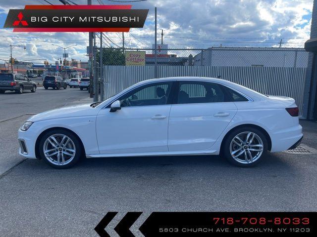 2022 Audi A4 45 S line Premium Plus photo