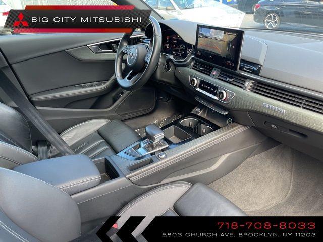 2022 Audi A4 45 S line Premium Plus photo