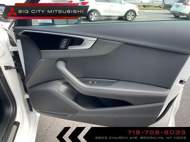 2022 Audi A4 45 S line Premium Plus photo