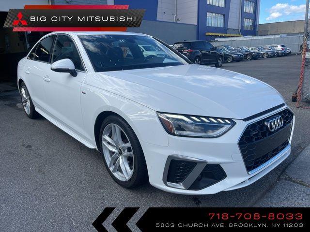 2022 Audi A4 45 S line Premium Plus photo