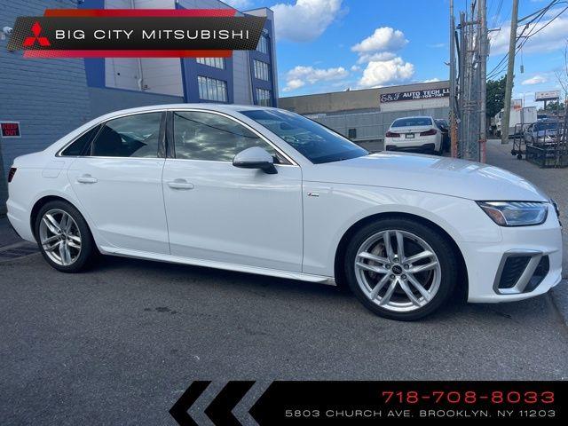 2022 Audi A4 45 S line Premium Plus photo
