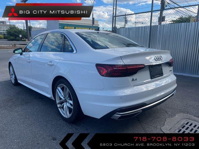 2022 Audi A4 45 S line Premium Plus photo