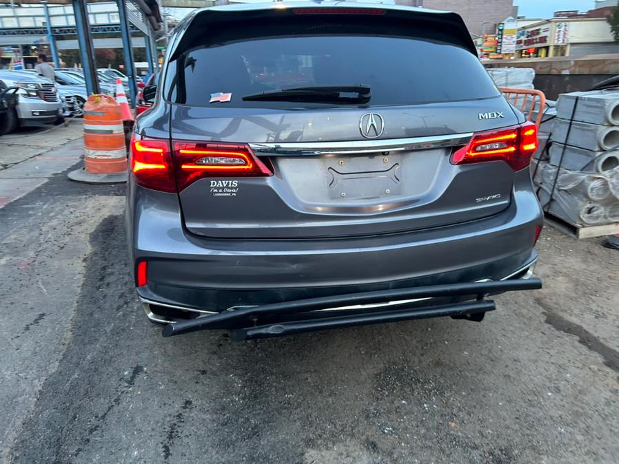 2017 Acura MDX SH-AWD w/Technology Pkg photo