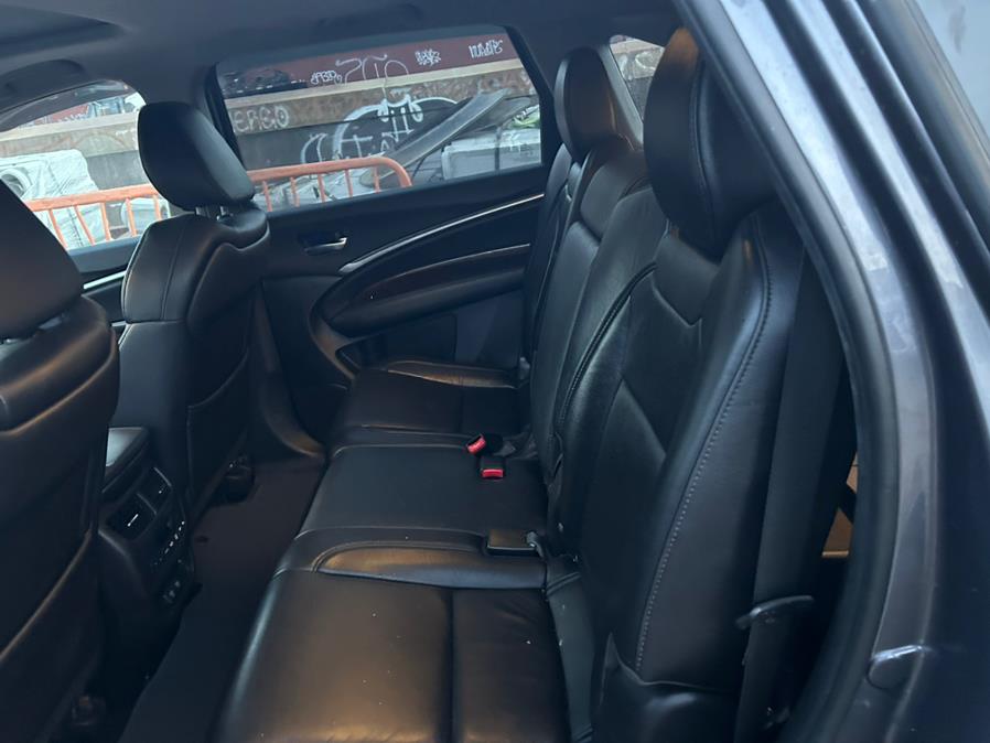 2017 Acura MDX SH-AWD w/Technology Pkg photo