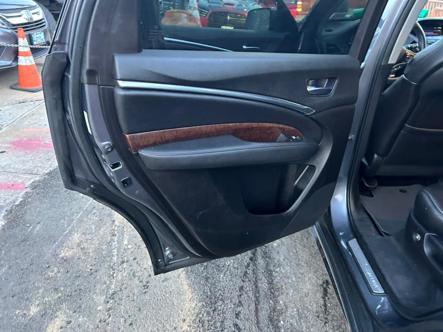 2017 Acura MDX SH-AWD w/Technology Pkg photo