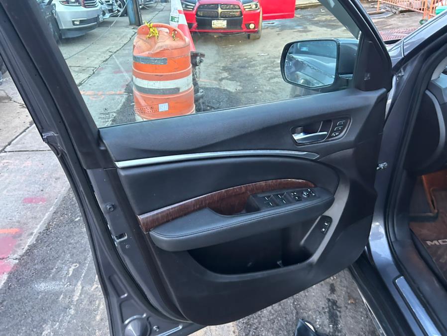 2017 Acura MDX SH-AWD w/Technology Pkg photo
