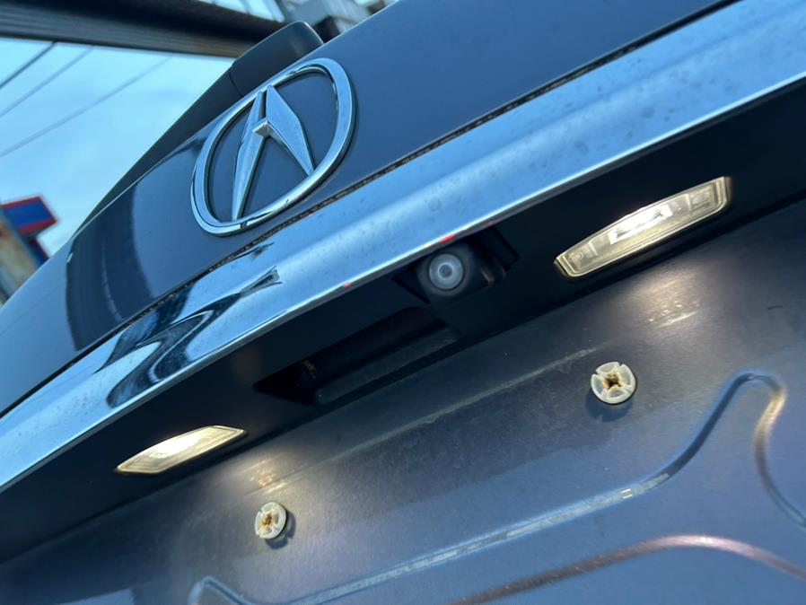 2017 Acura MDX SH-AWD w/Technology Pkg photo