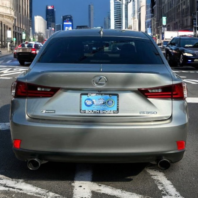 2015 Lexus IS 350 photo