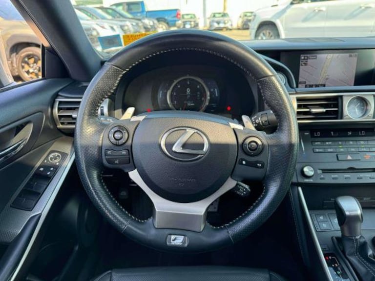 2015 Lexus IS 350 photo