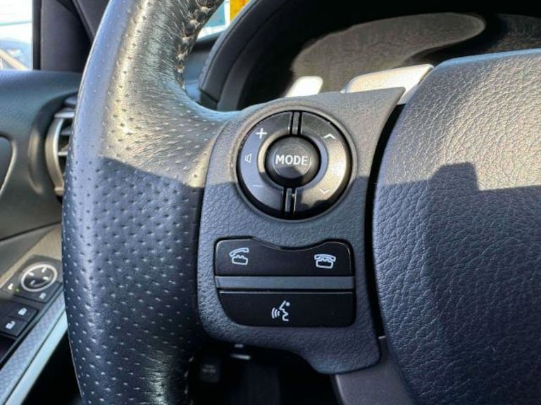 2015 Lexus IS 350 photo