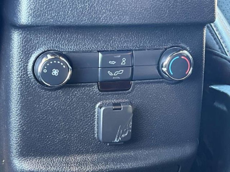 2018 Ford Explorer XLT 4WD photo