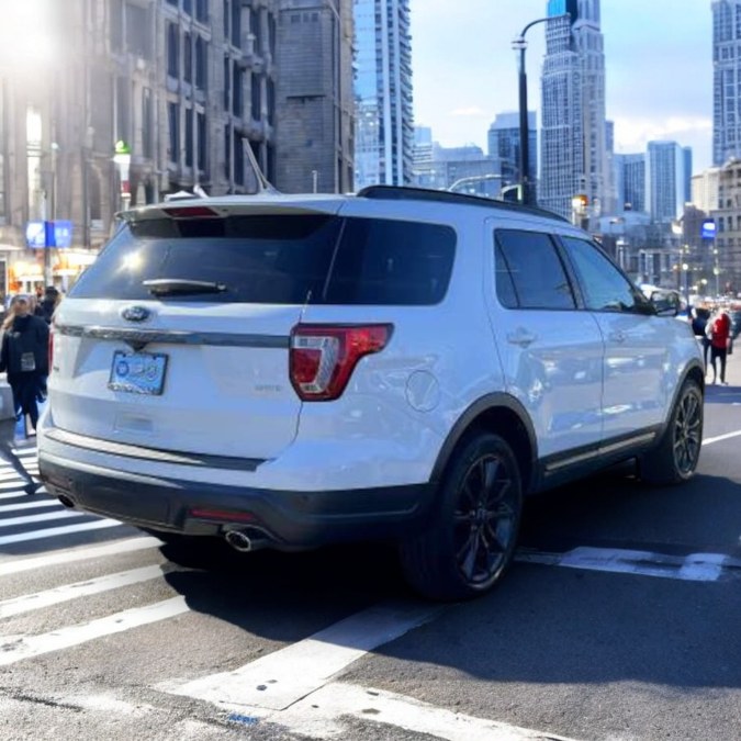 2018 Ford Explorer XLT 4WD photo