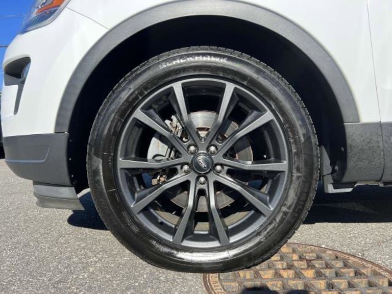 2018 Ford Explorer XLT 4WD photo