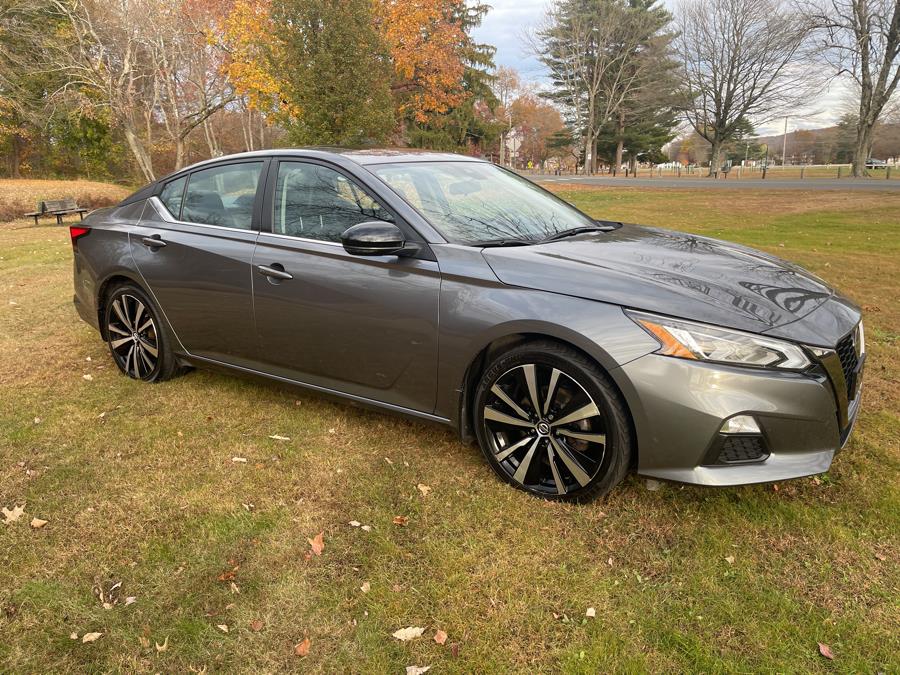 2021 Nissan Altima 2.5 SR Sedan photo