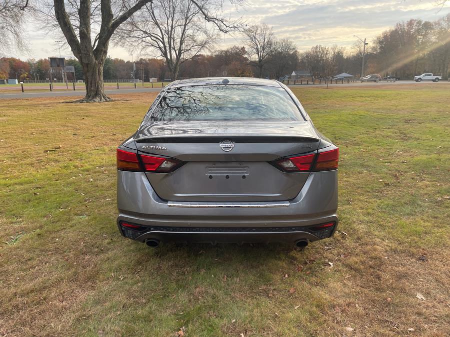 2021 Nissan Altima 2.5 SR Sedan photo